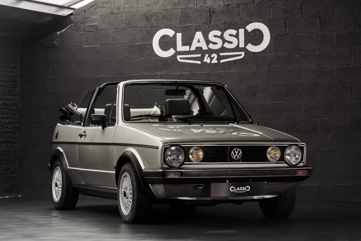 photo d'une VW Golf GL cabriolet de 1986 en vente chez Classic 42 Classic German Car Dealer www.classic42.be