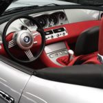 intérieur rouge d'une BMW Z8 ROASTER V8 décapotable grise de 2002