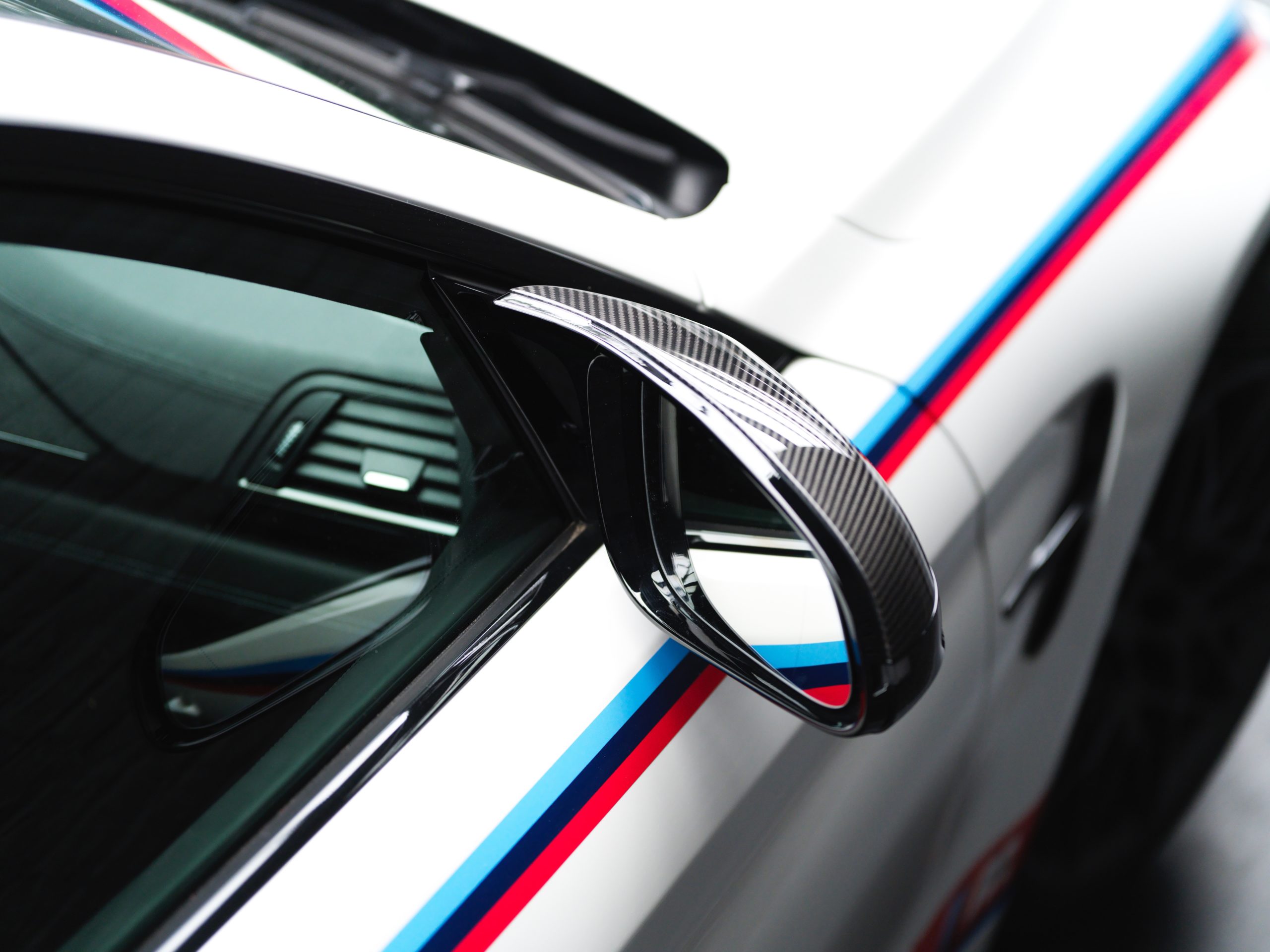 BMW M4 DTM Edition de 2018 chez Classic 42 Classic Cars Belgique