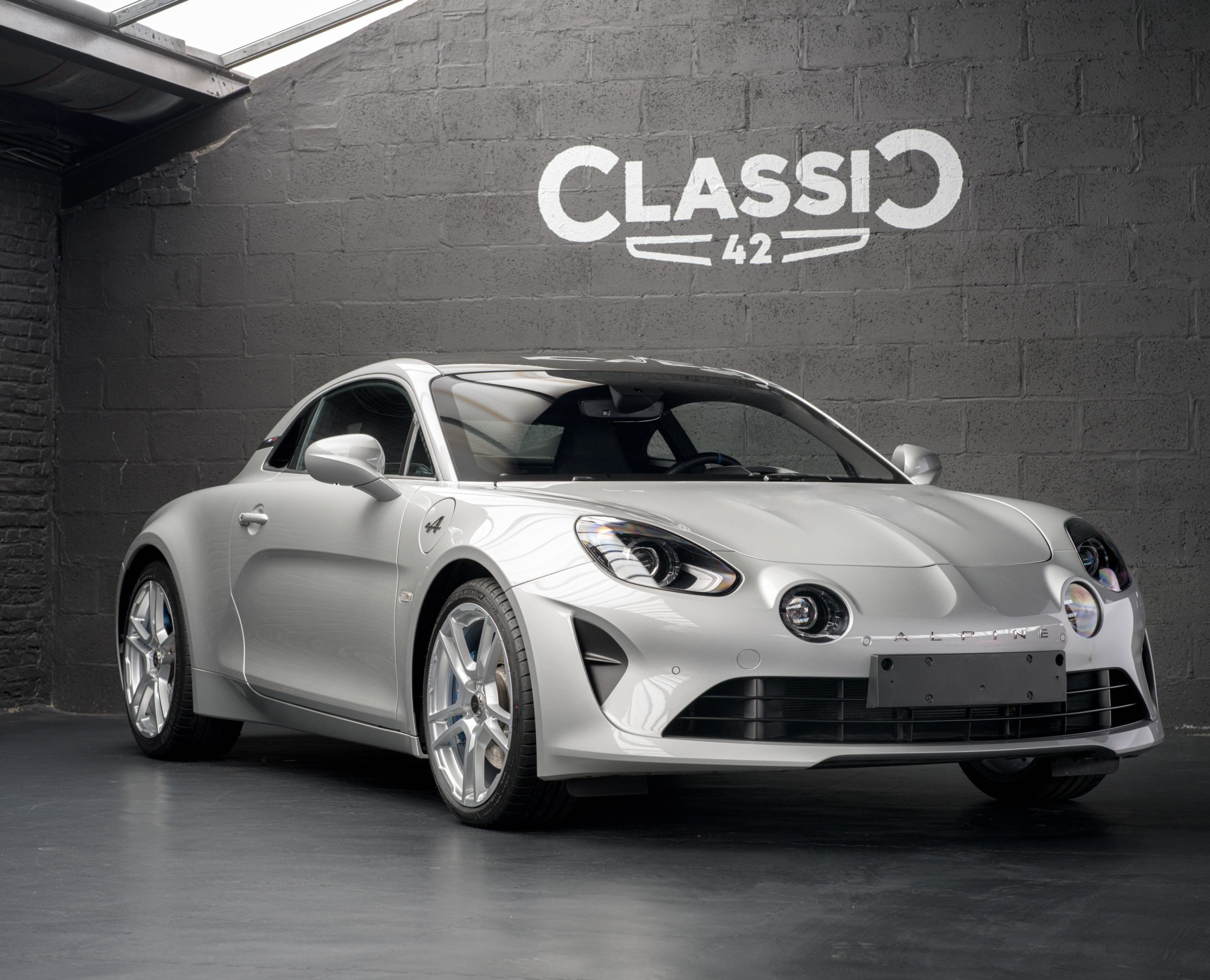 Alpine 110 Légende Gris Montebello Occasion de 2021 en vente chez Classic 42 Belgique